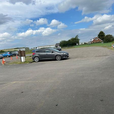 Happy Airfield Studio Sandtoft Extérieur photo